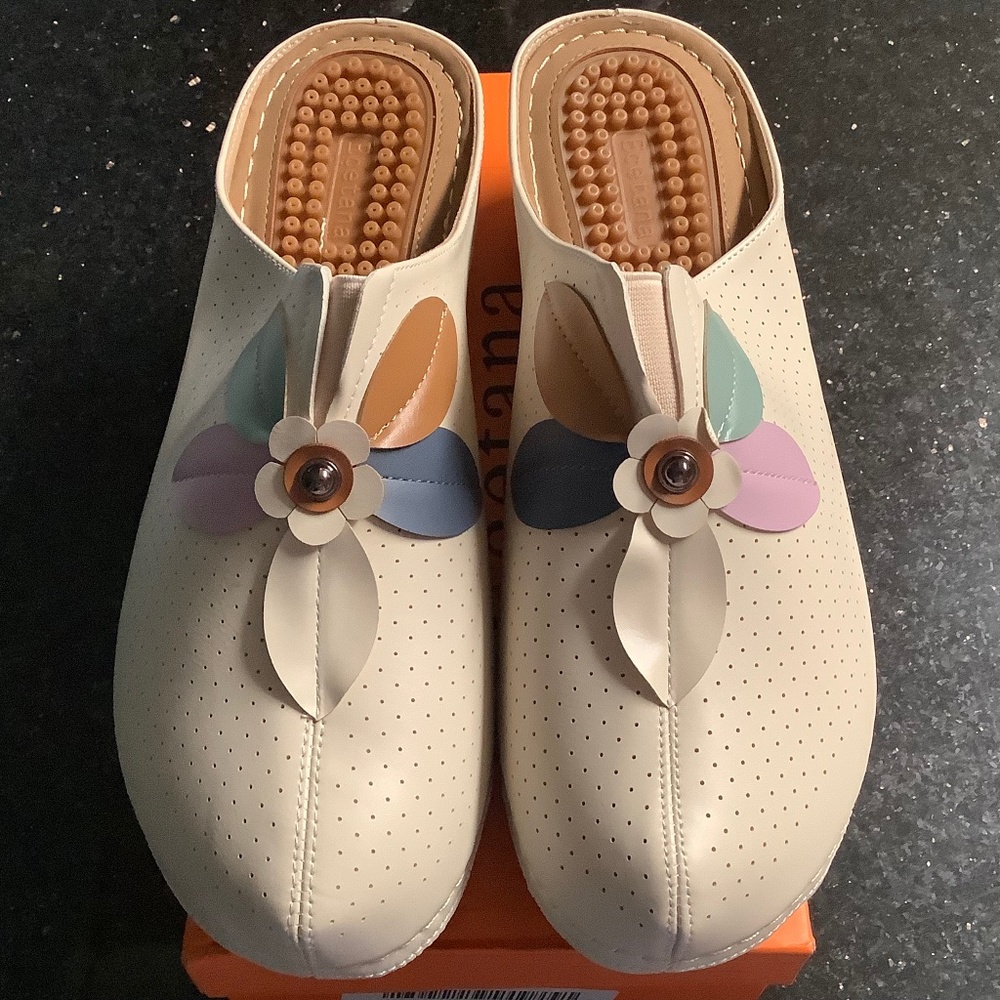 Ecetana Women Slip on clogs, Mules Summer Wedge, size E 44, US 12.5 NIB